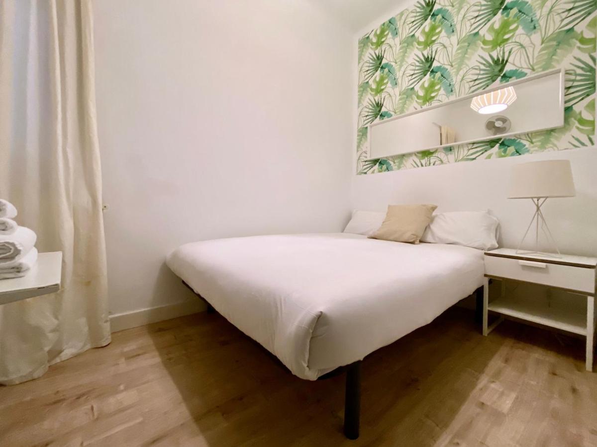 Charming Malasana Gallery Madrid - Estancias Temporales Luaran gambar